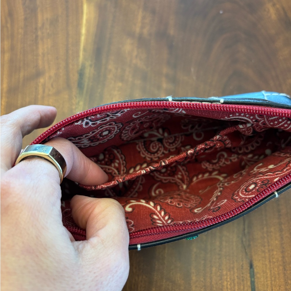 Vintage Isabella Fiore Peace Love Black Red Embroidered Beaded Wristlet Clutch - Picture 4 of 11